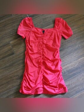 NWT Sanctuary Coral Ruched Puff Sleeve Mini Dress | Medium
